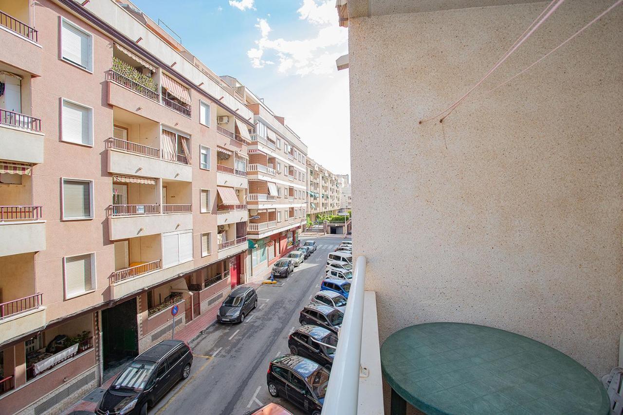 096 Pleasant Place Luis - Alicante Holiday Torrevieja Dış mekan fotoğraf