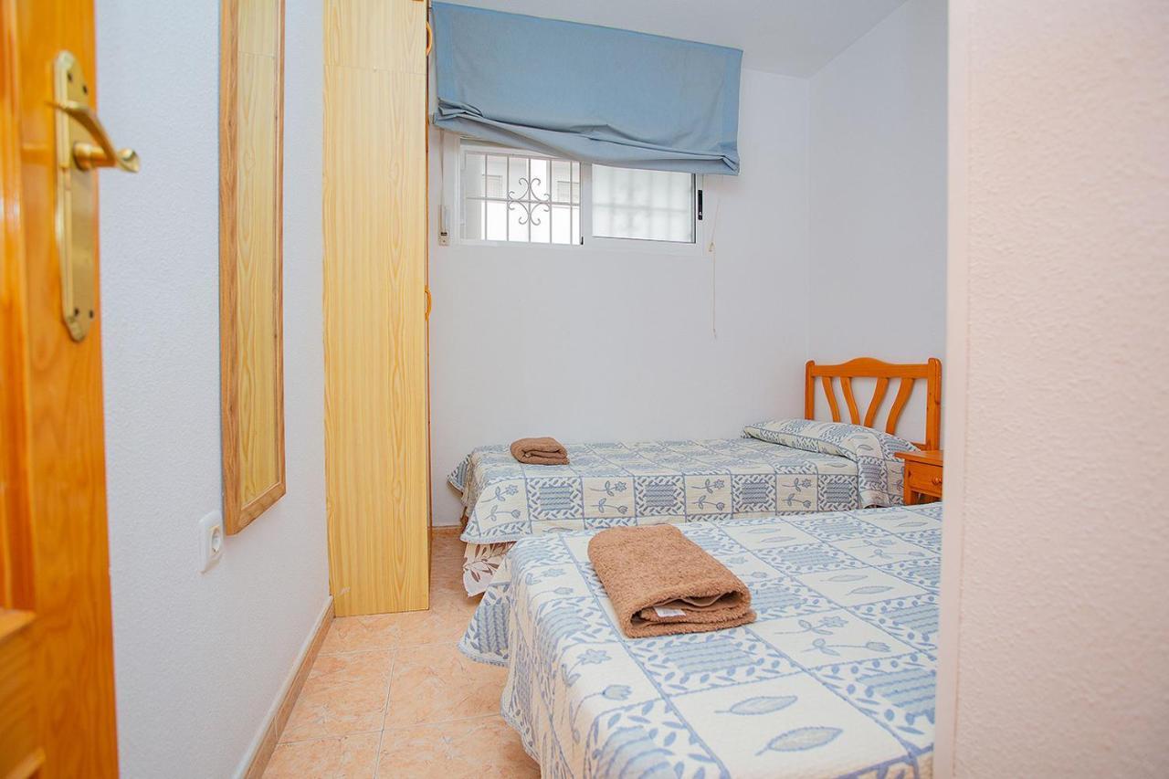 096 Pleasant Place Luis - Alicante Holiday Torrevieja Dış mekan fotoğraf