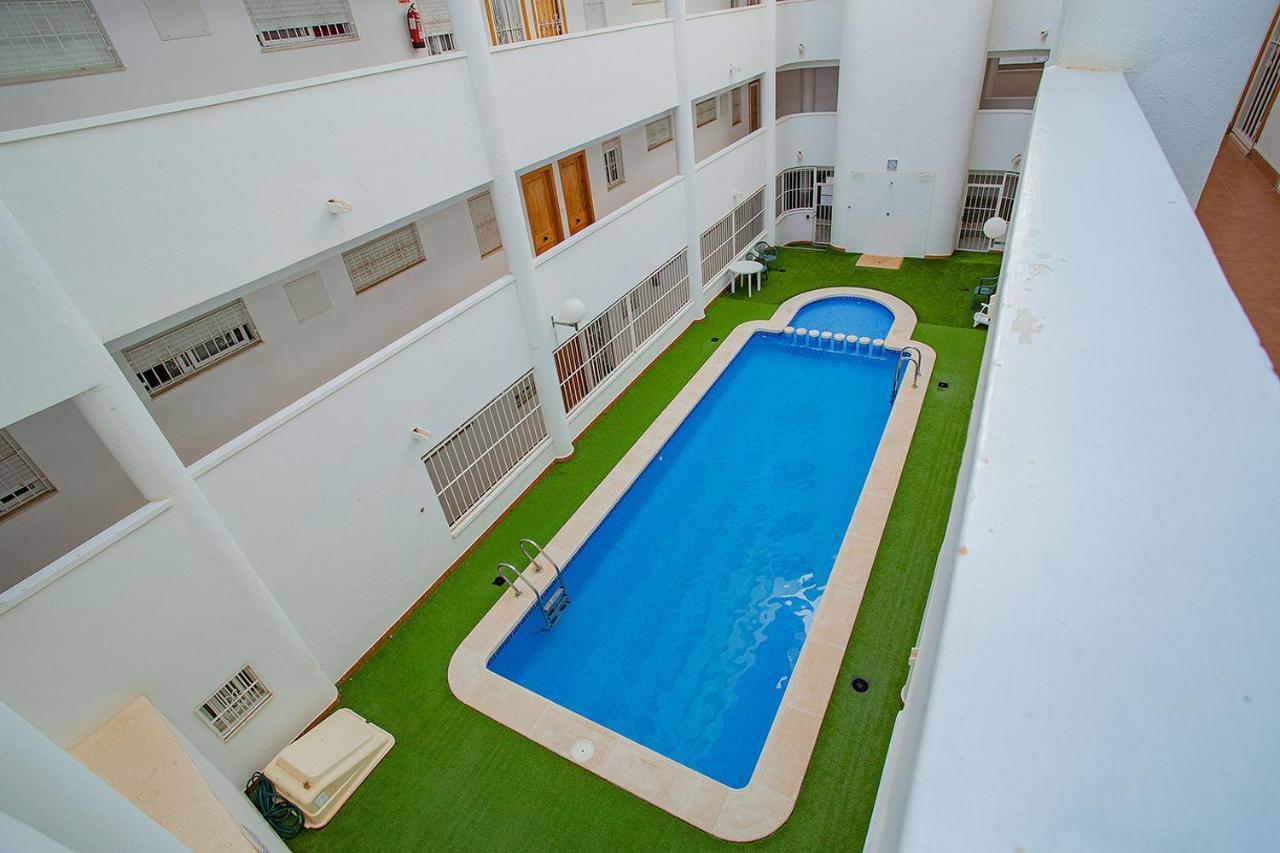 096 Pleasant Place Luis - Alicante Holiday Torrevieja Dış mekan fotoğraf